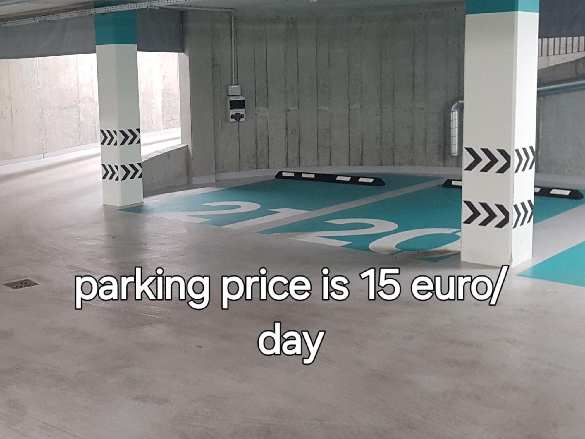 Happy Inn G, Self Check-In, Terrace, Underground Parking VNO Exteriör bild